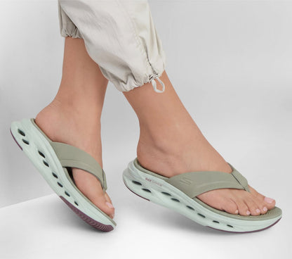 Skechers Featured | Max Cushioning Glide-Step Sandal - Audra