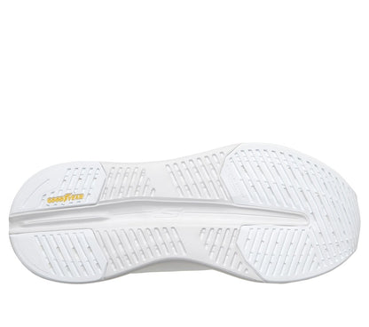Skechers Hot Sale | Max Cushioning Glide-Step - Tukker